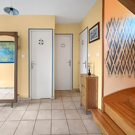 Dom wakacyjny Maison Cosy Avec Grand Jardin *