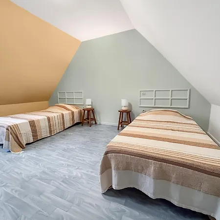 Dom wakacyjny Maison Cosy Avec Grand Jardin *